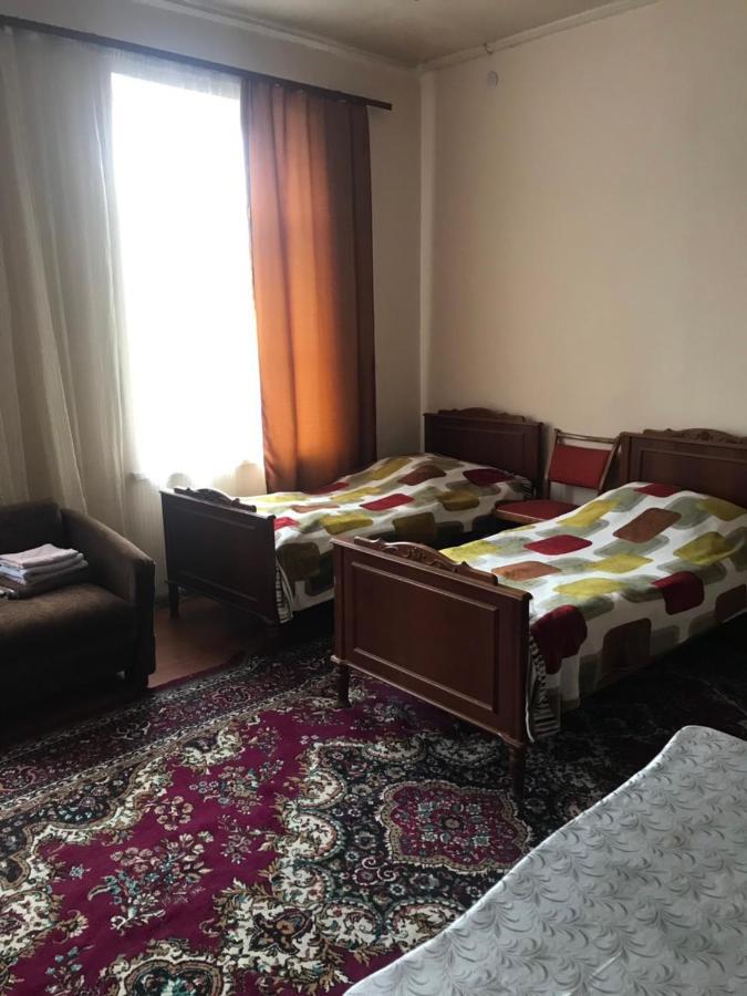 L&A Guest House Goris Extérieur photo