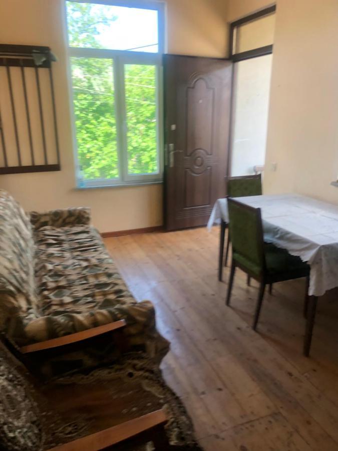 L&A Guest House Goris Extérieur photo